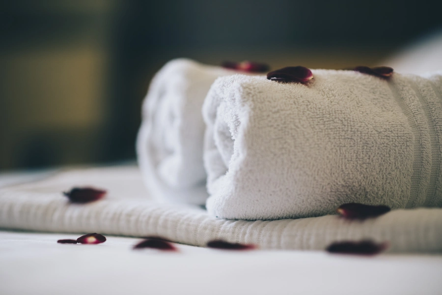 How To Maintain A Spotless Airbnb Between Guest Stays Bremerton, WA